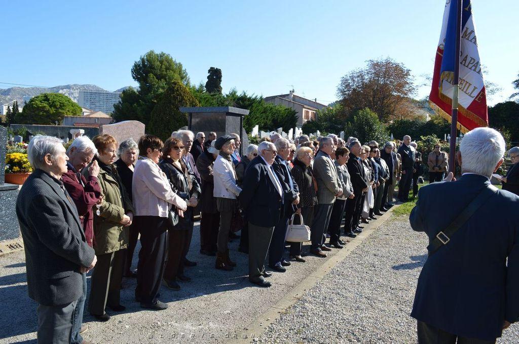 CEREMONIE DU 1 NOVEMBRE 2015 CIMETIERE DE MAZARGUES (47).JPG